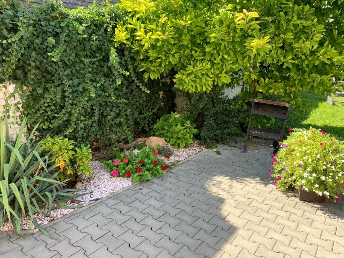 Alia House With Garden In Piestany Villa Exterior photo